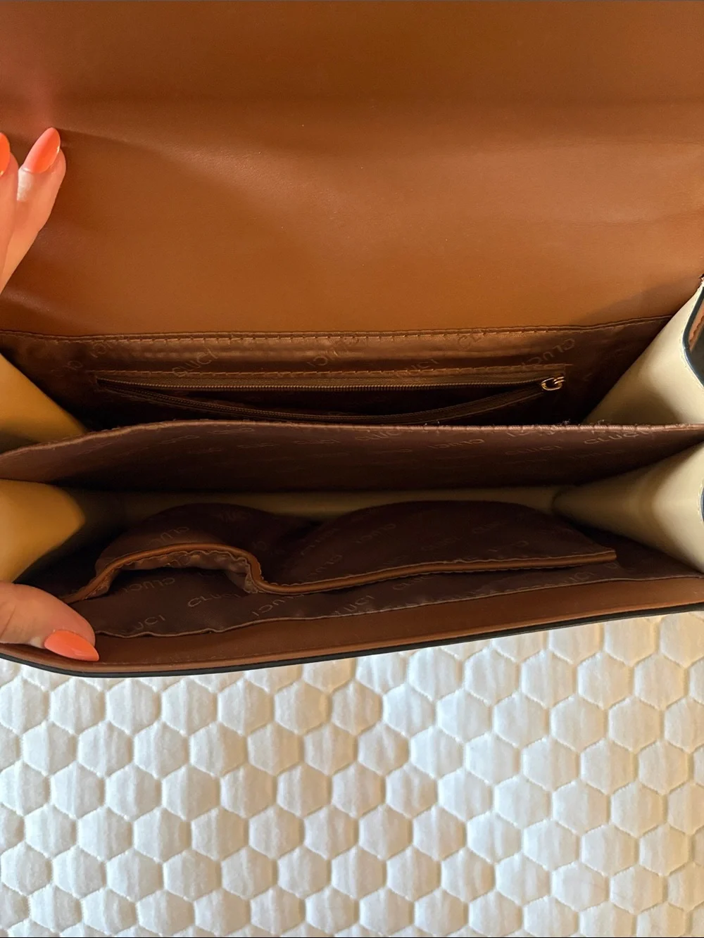 Amazon Brown Signature Chain-Strap Shoulder Bag with Gold Hardware